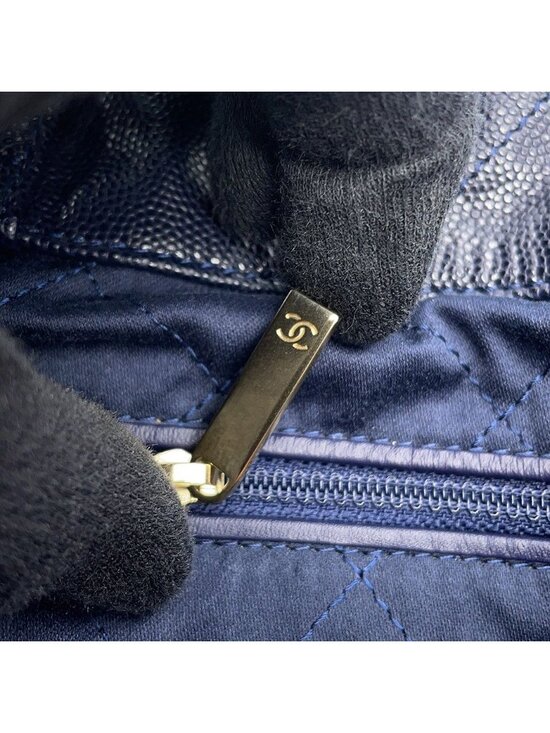 Chanel Backpack 22 Large Caviar Leather main image 7